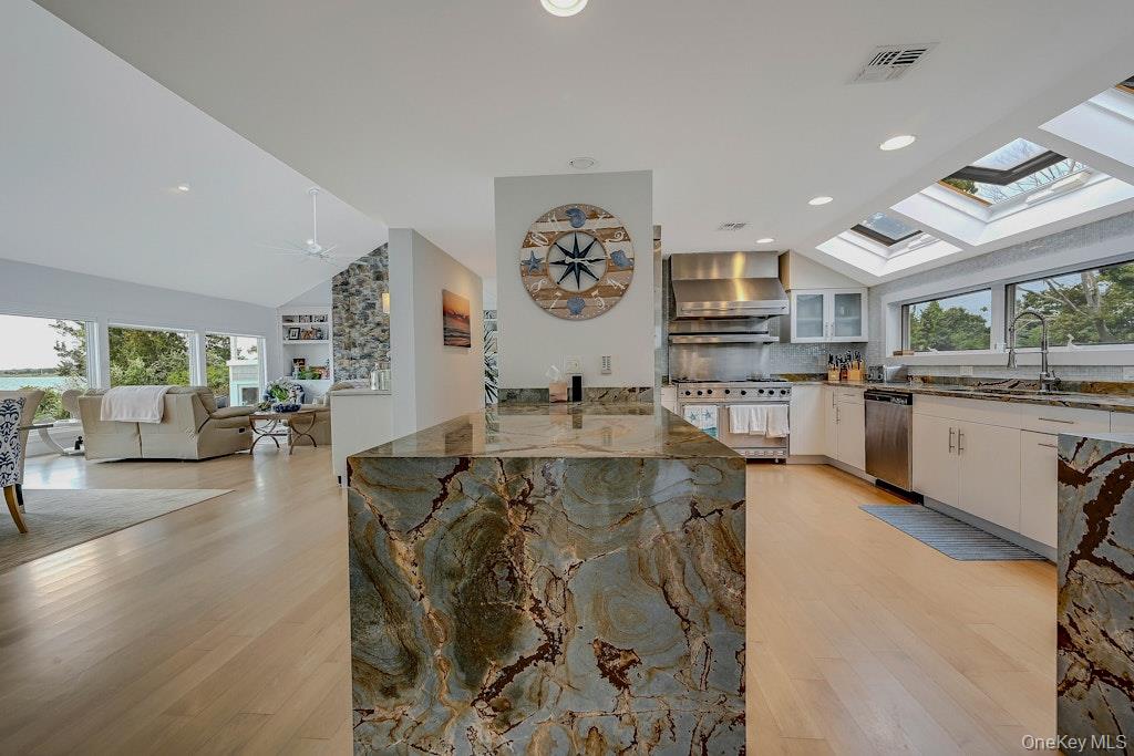11 Convent Lane