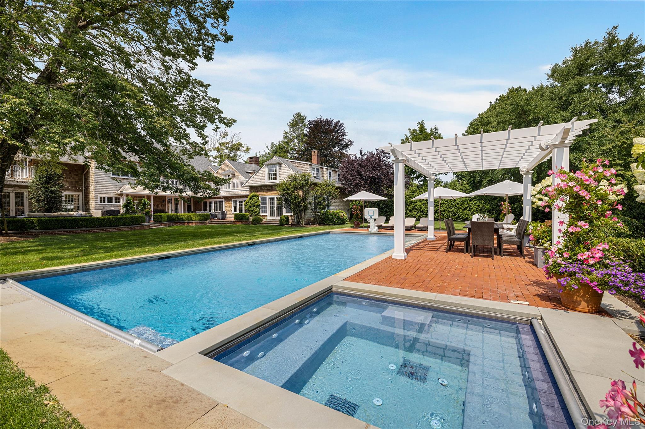92 Beach Lane