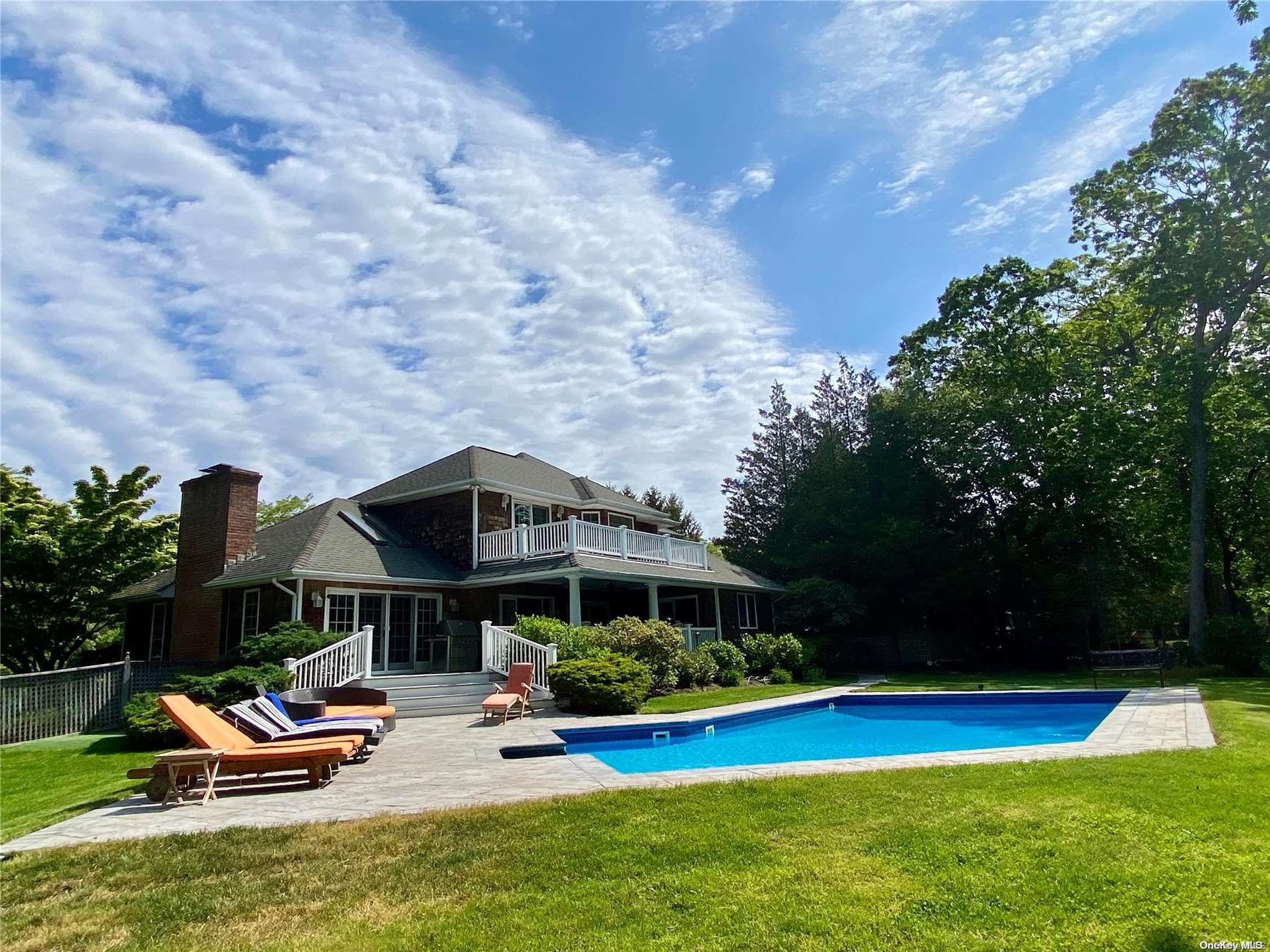 3 Pine Grove