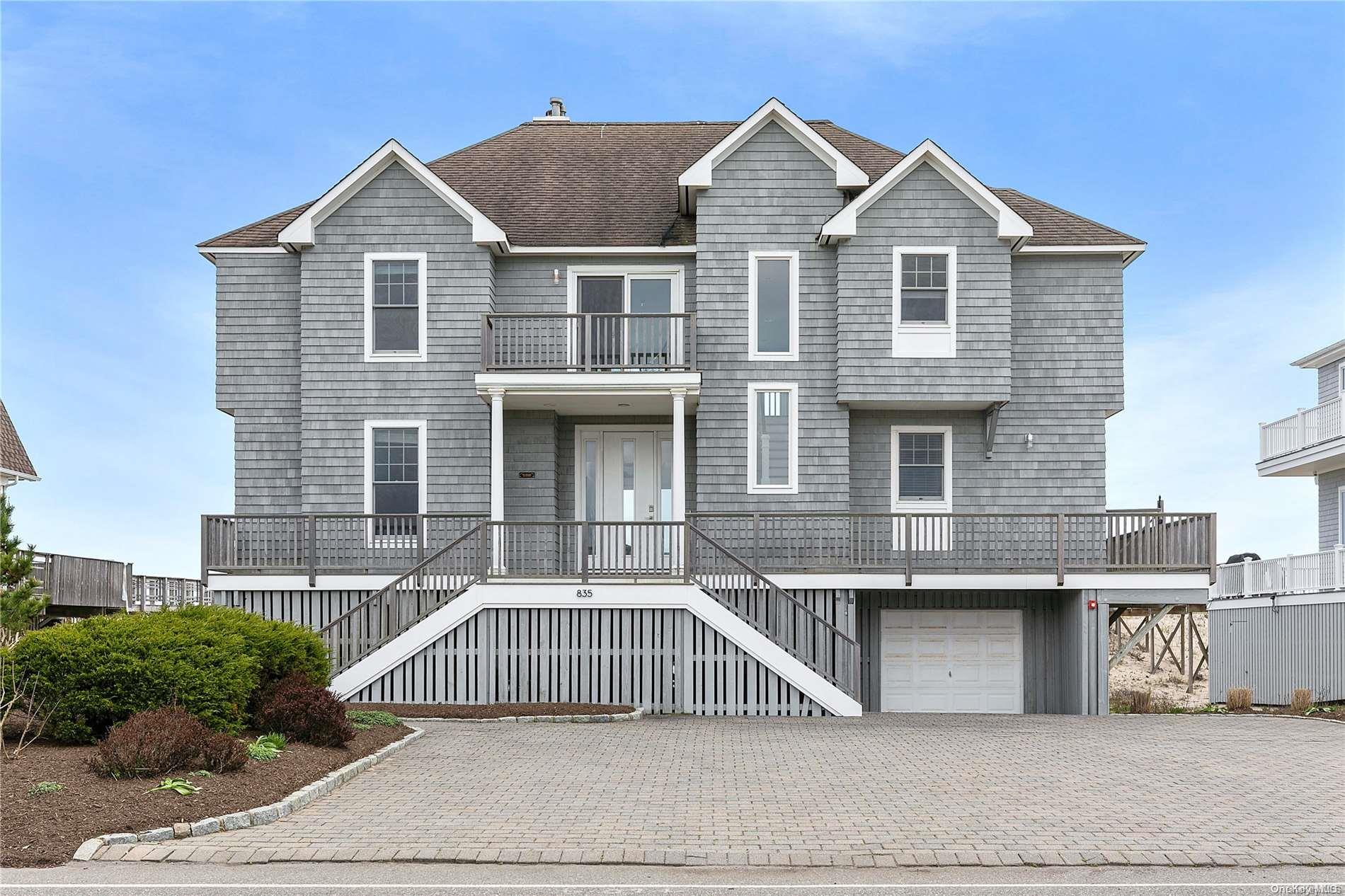 835 Dune Road
