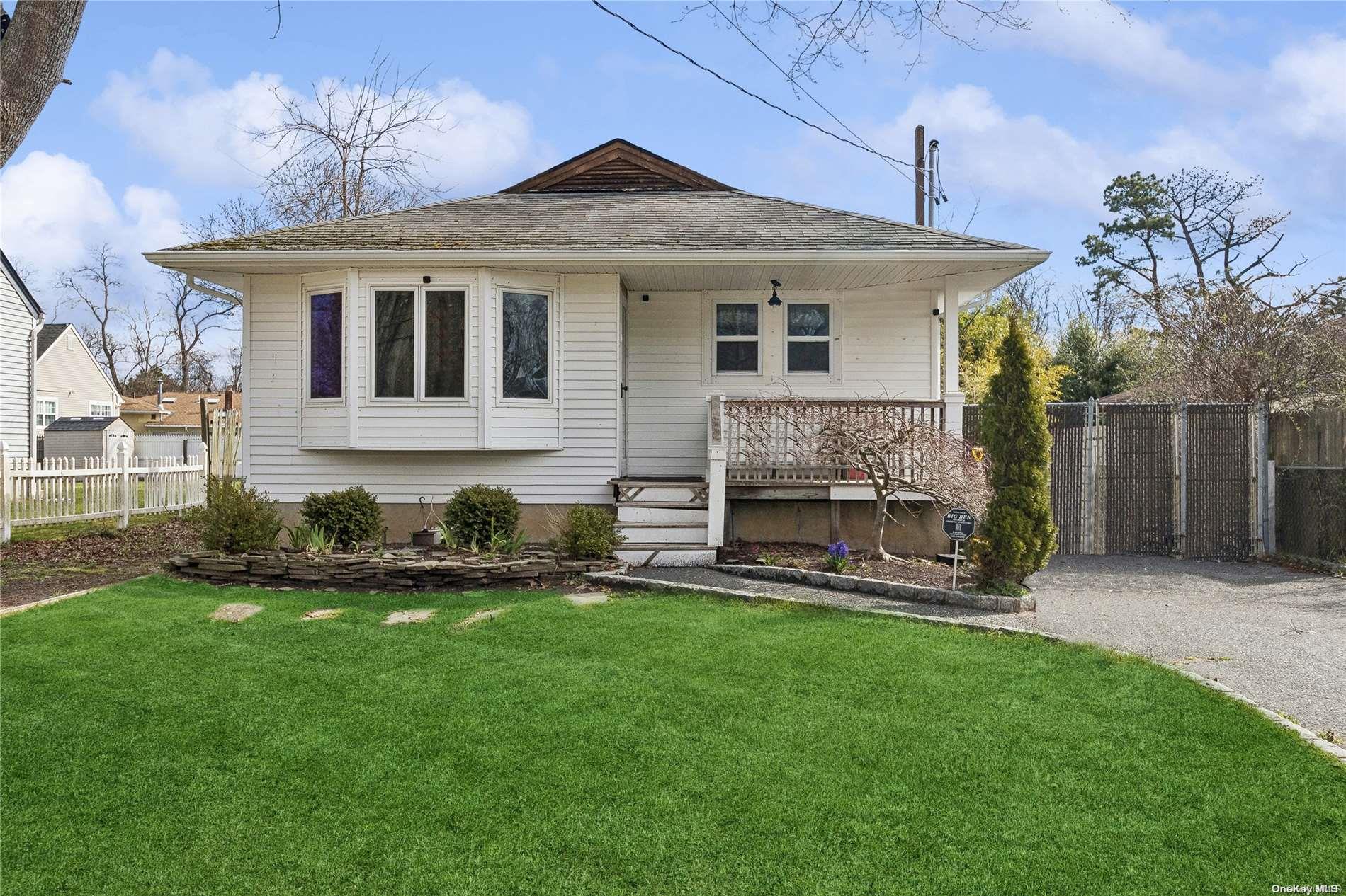 27 Grassmere Drive