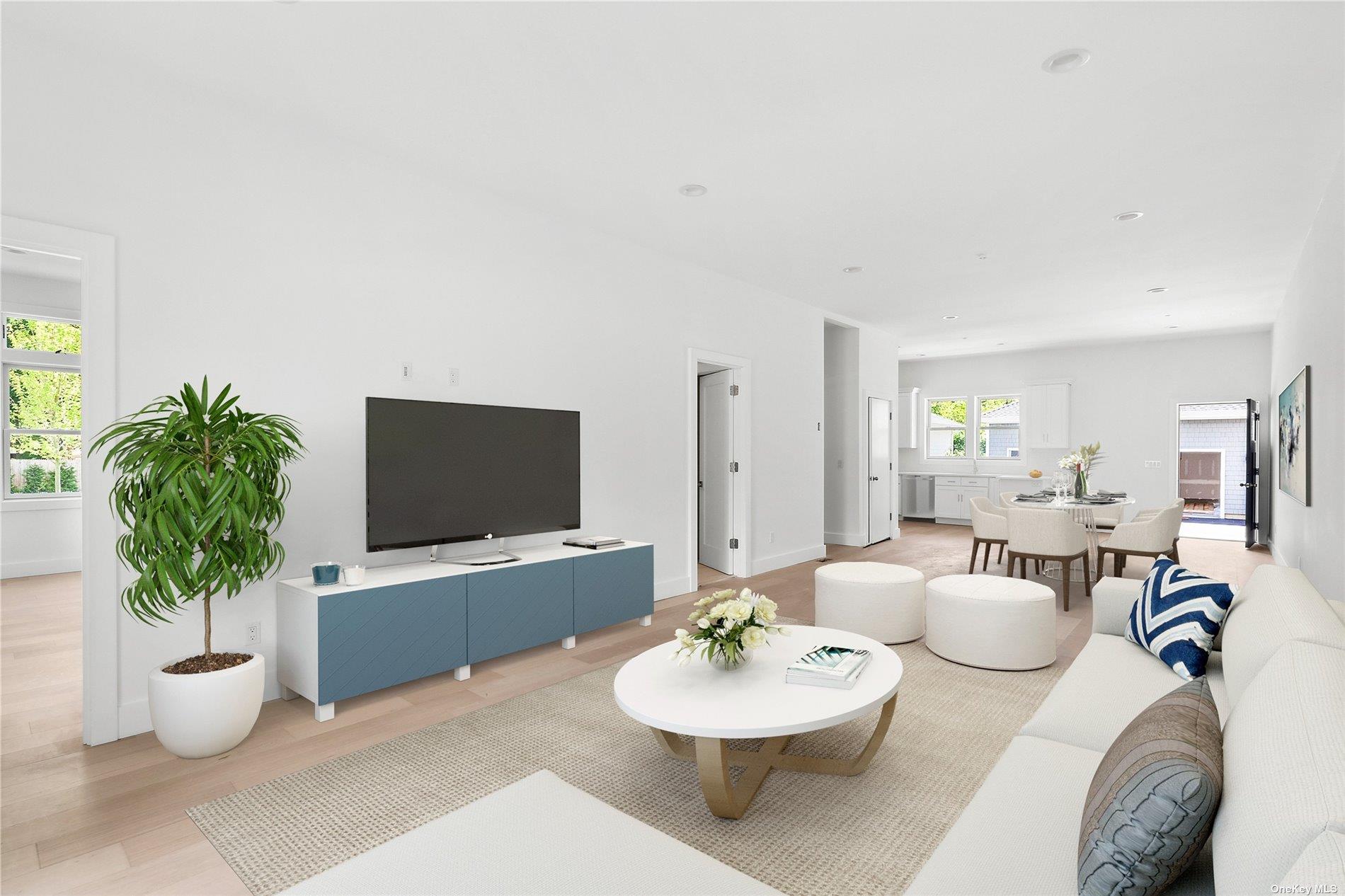 21 Montauk Hwy #8