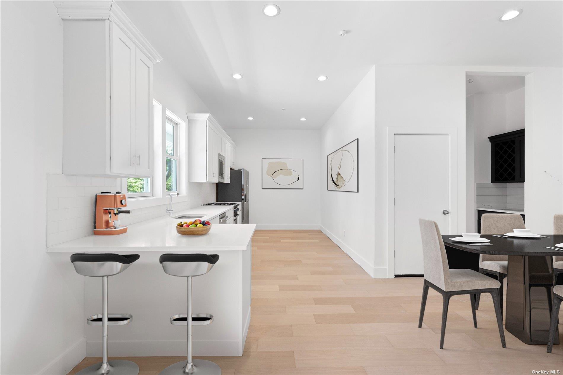 21 Montauk Hwy #10