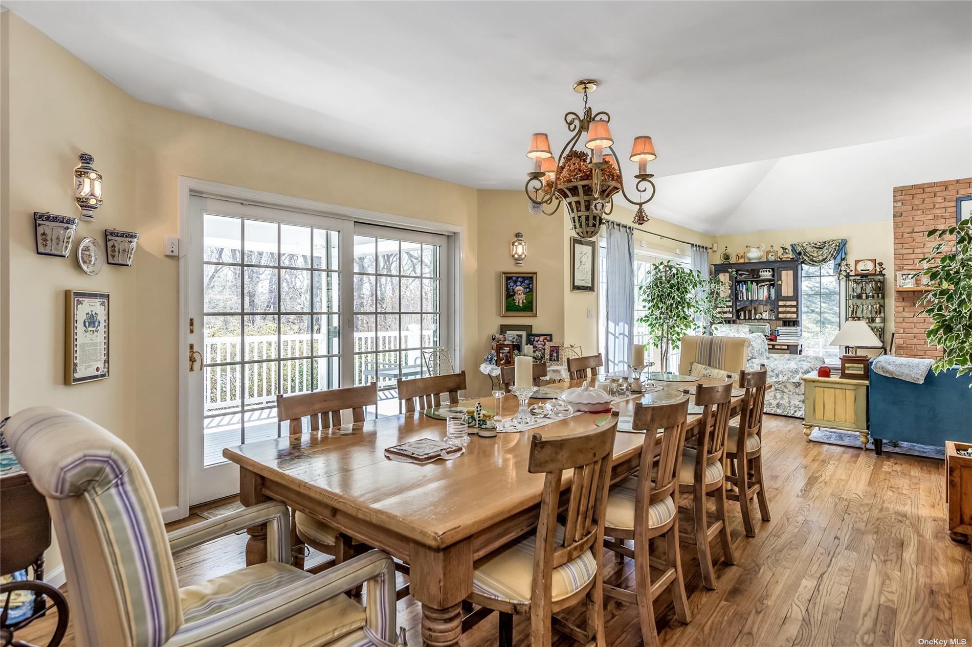 3 Pine Grove Court