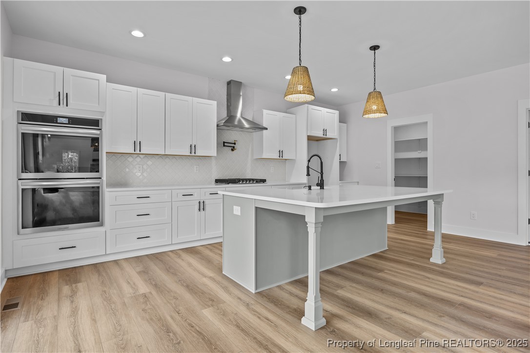 411 Stable Court Court