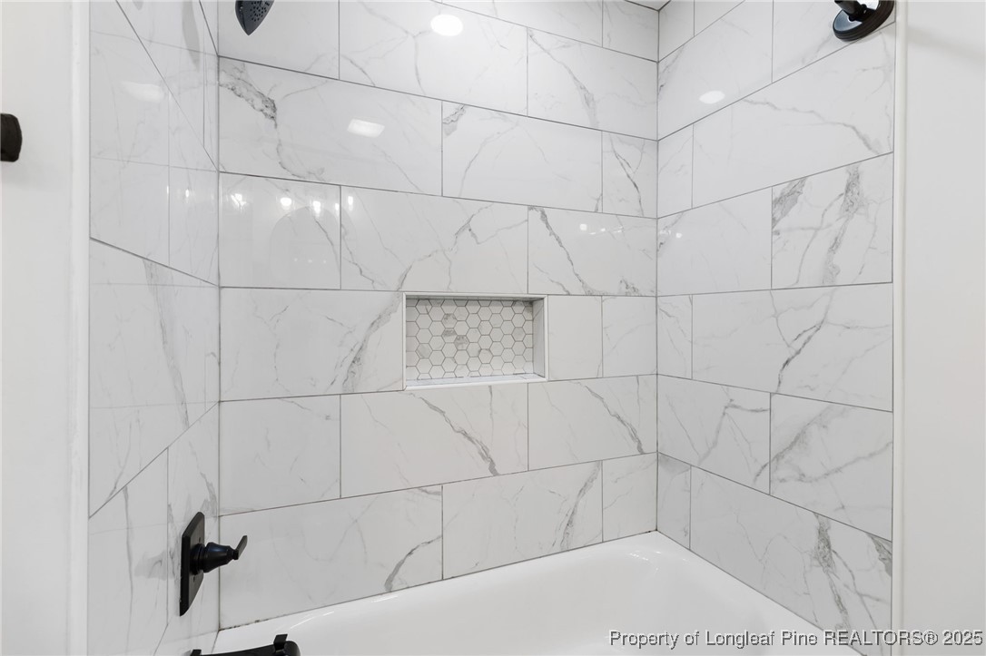 412 Stable Court Court