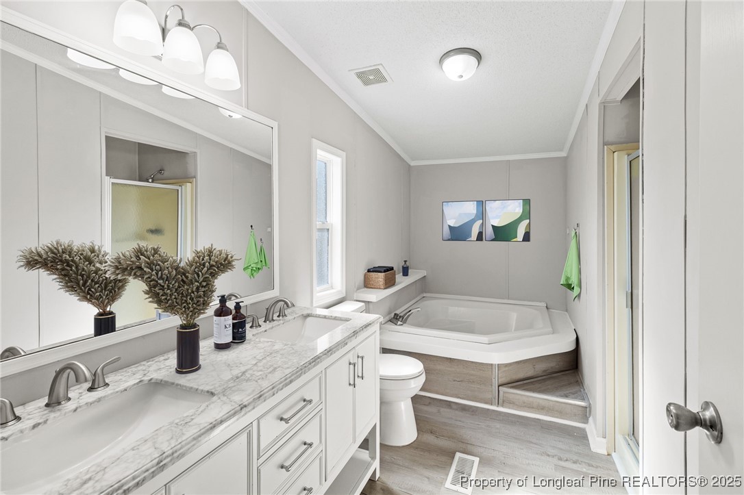 364 Valley Forge Way S