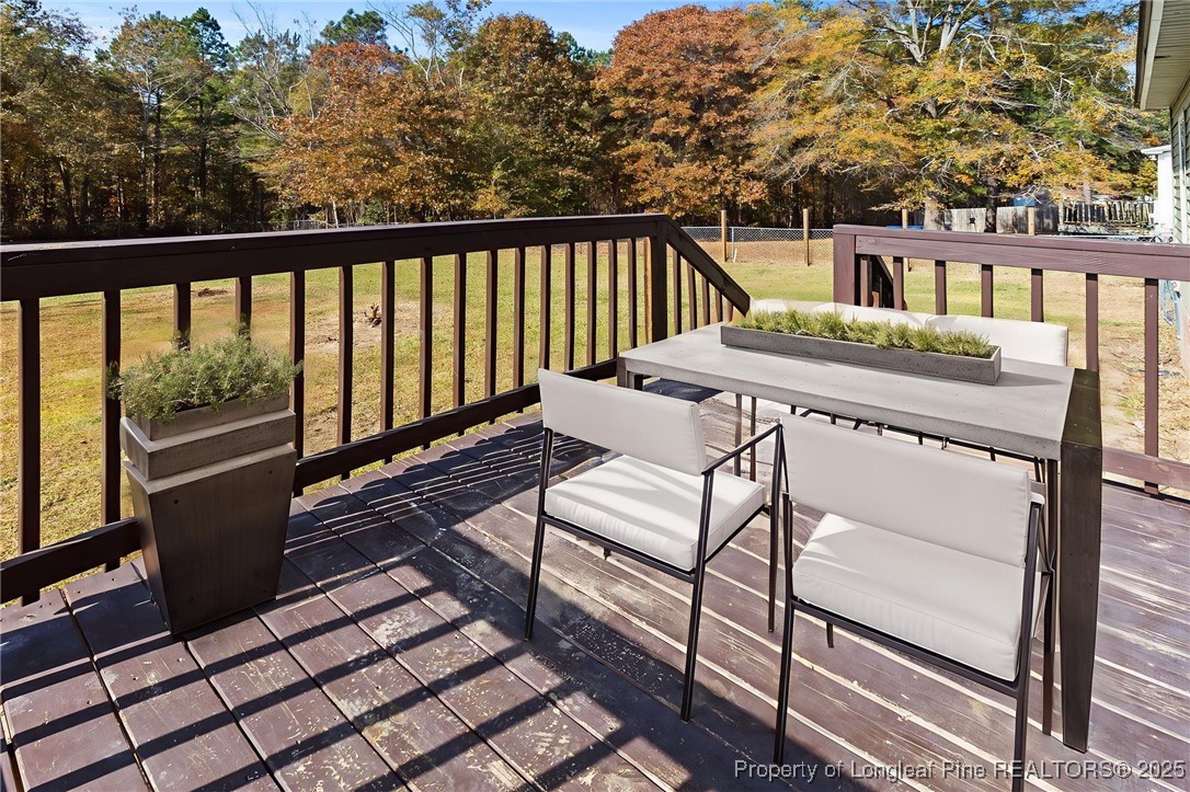 364 Valley Forge Way S