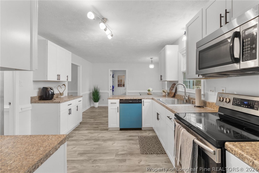 5587 Ashgrove Drive