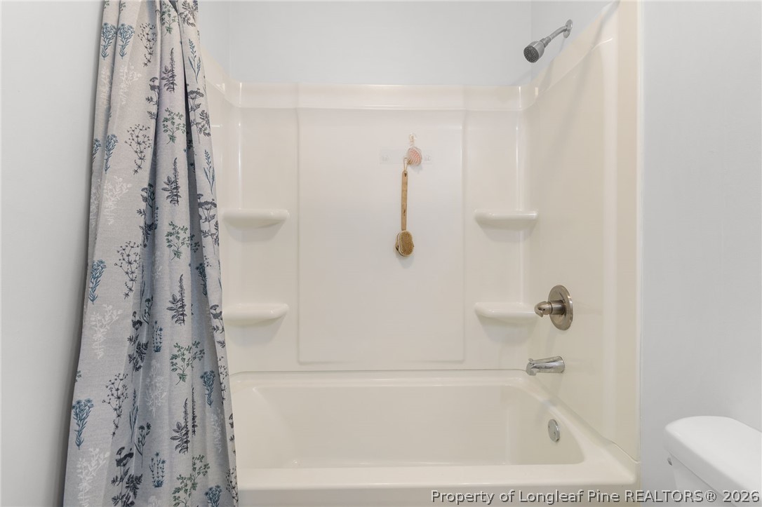 5587 Ashgrove Drive