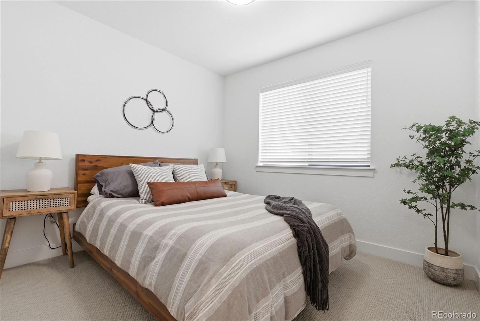 2048 S Holly Street Unit: 5