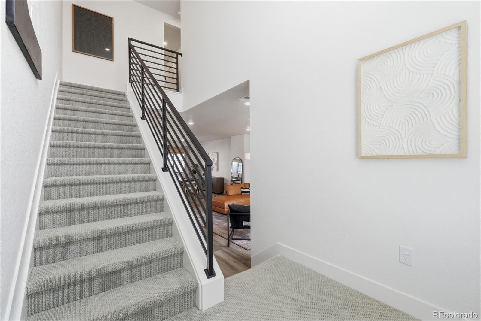 2048 S Holly Street Unit: 5