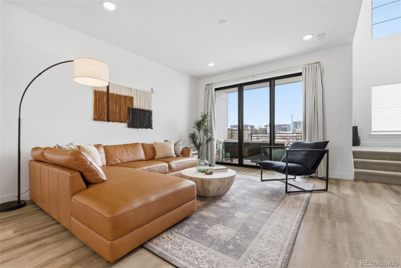 2048 S Holly Street Unit: 5