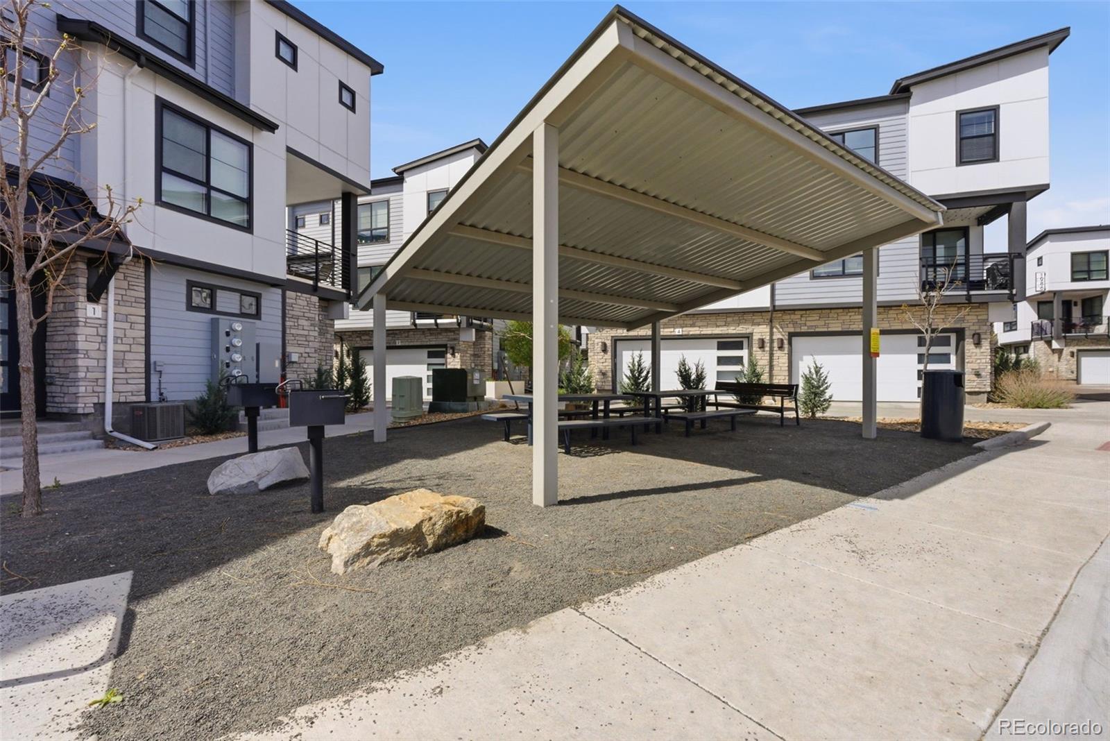 2048 S Holly Street Unit: 5