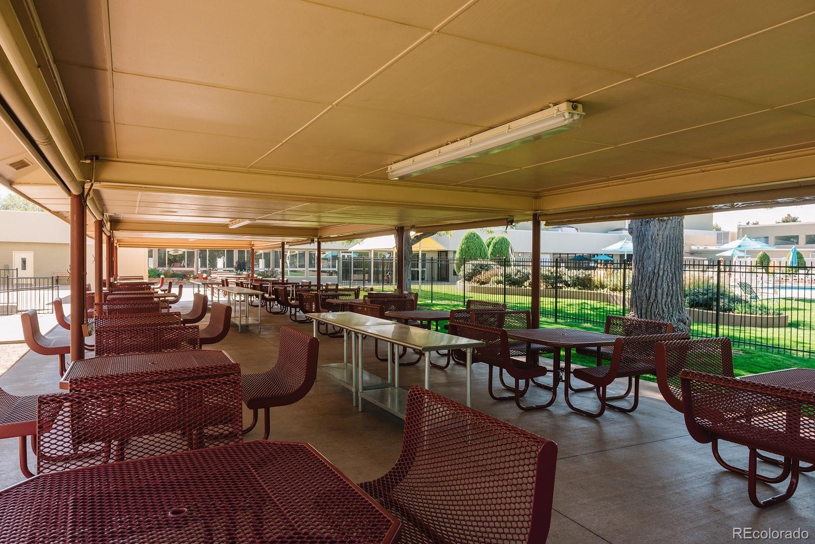 725 S Alton Way Unit: 10A