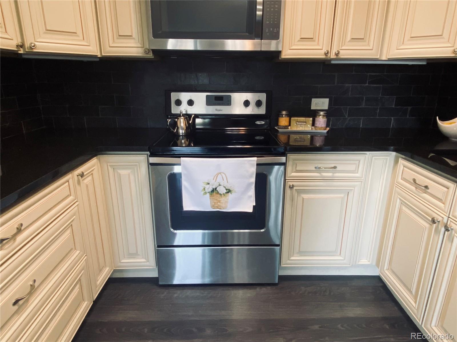 650 S Alton Way Unit: 10C