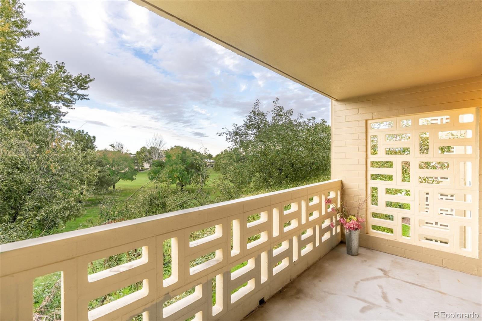 650 S Alton Way Unit: 10C