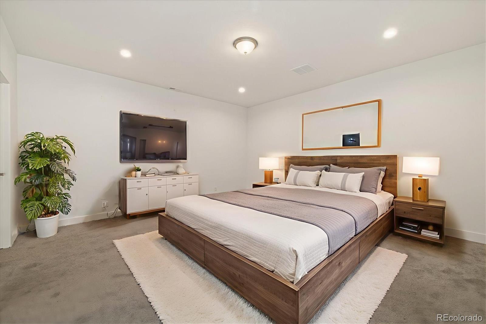 7250 Eastmoor Drive Unit: 223