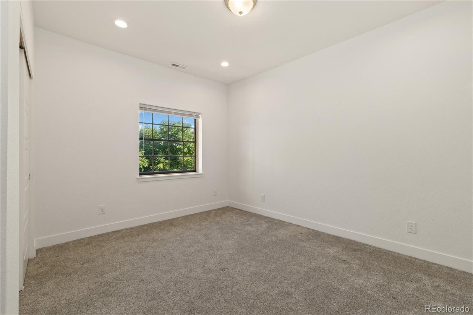 7250 Eastmoor Drive Unit: 223