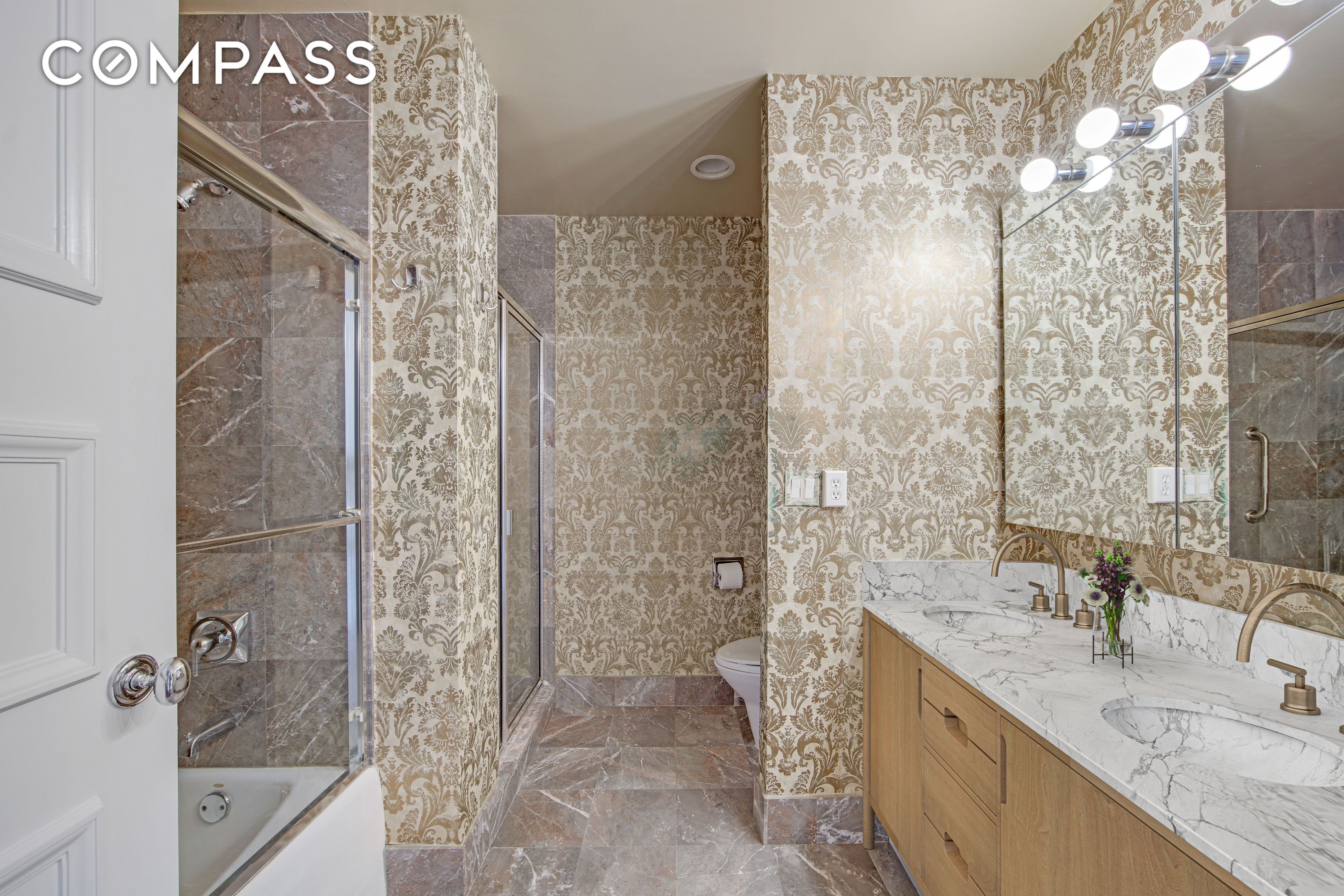 201 E 80th Street 16D