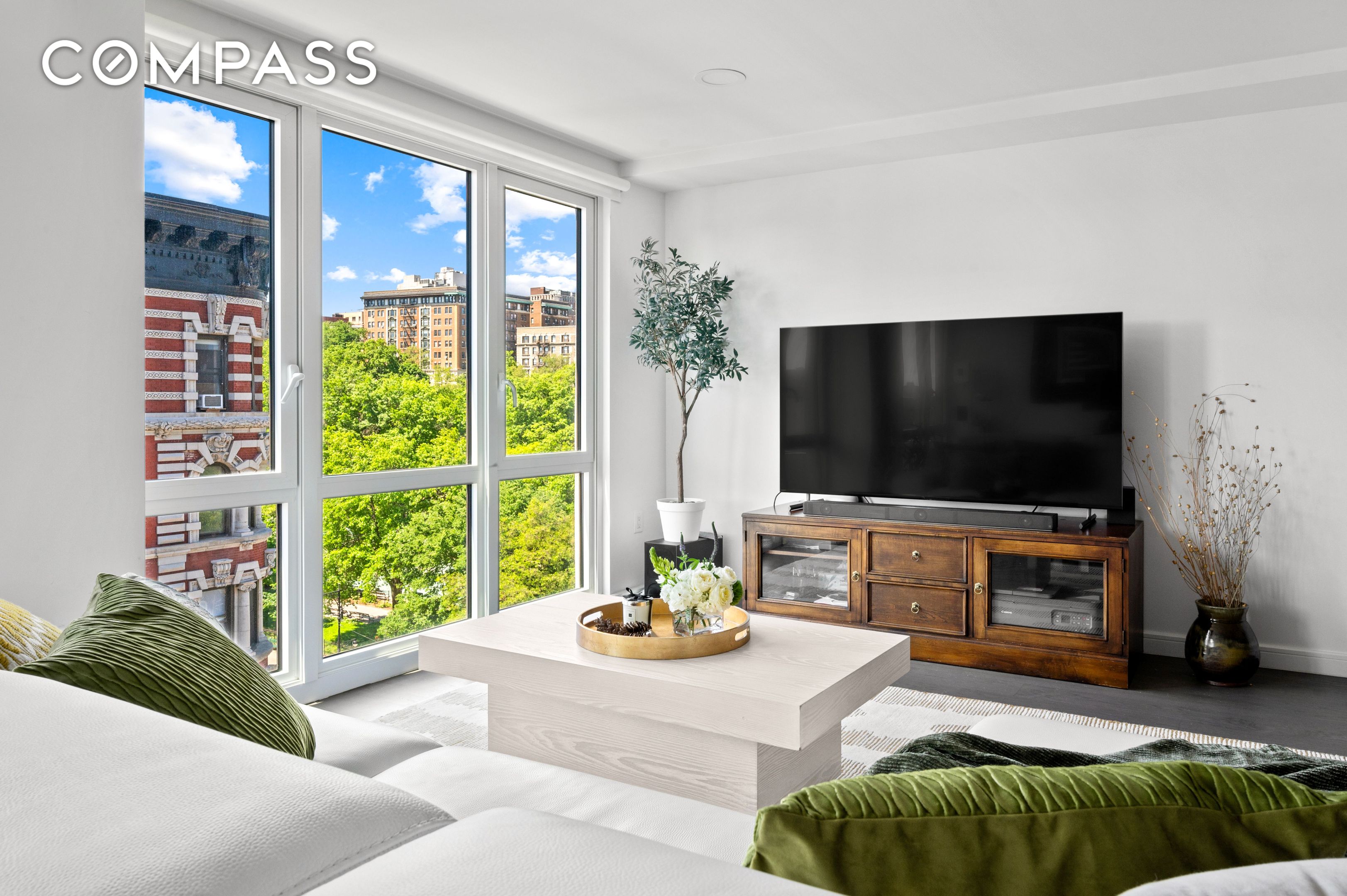 371 W 123rd Street 8A