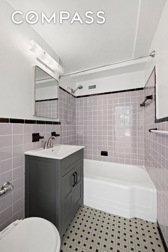 225 E 46th Street 2G