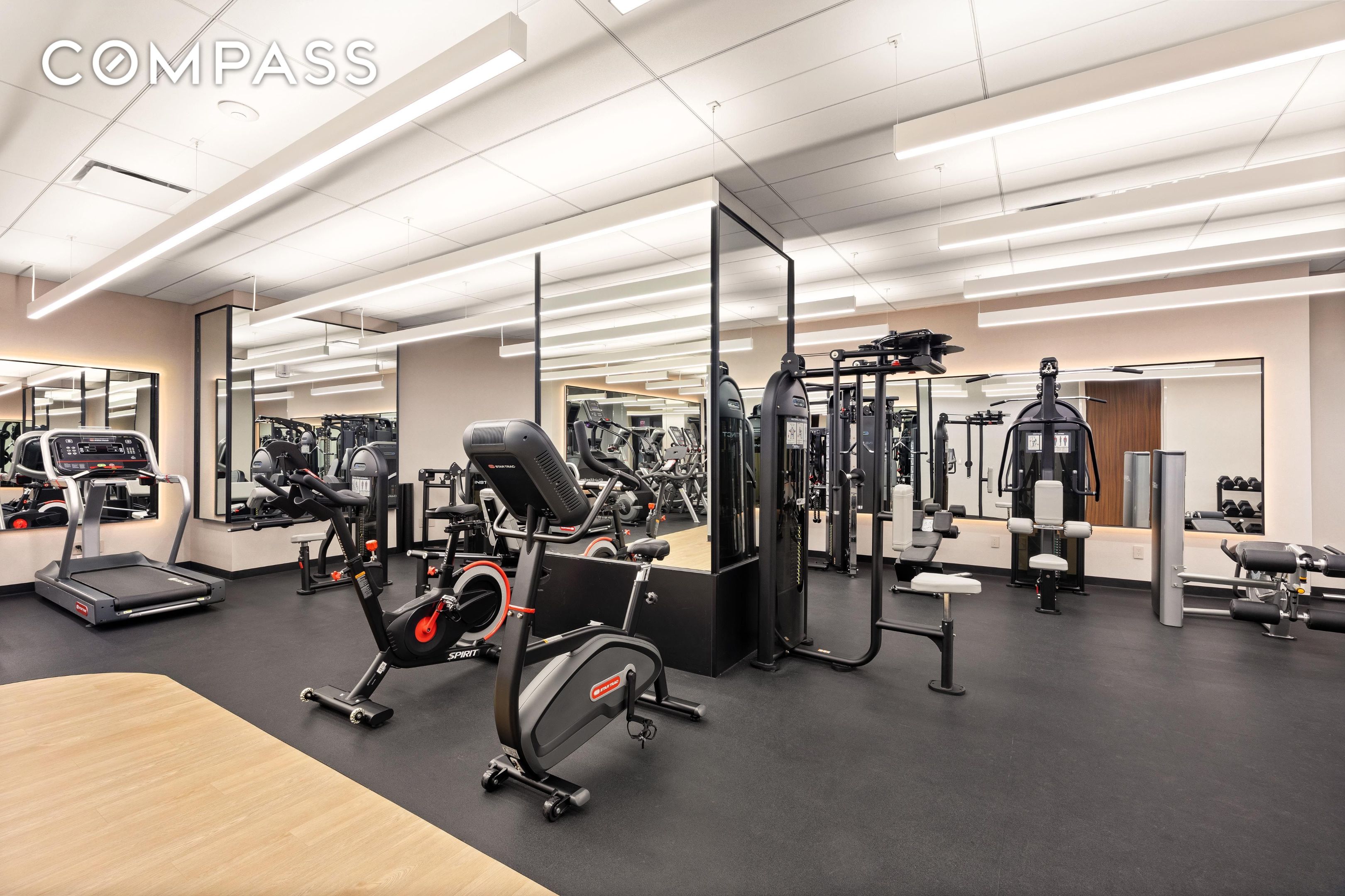 100 United Nations Plaza 38AE