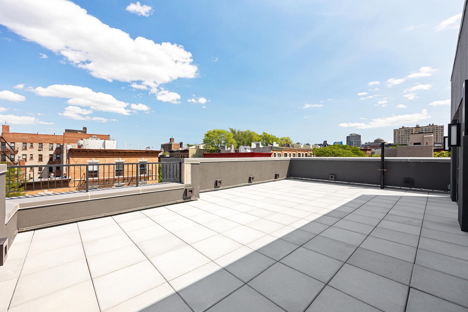 630 GRAND Avenue 303