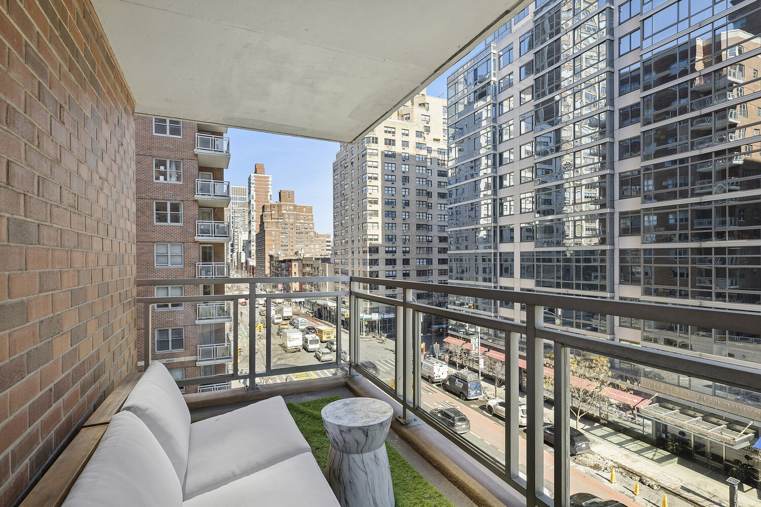 360 E 72ND Street B610