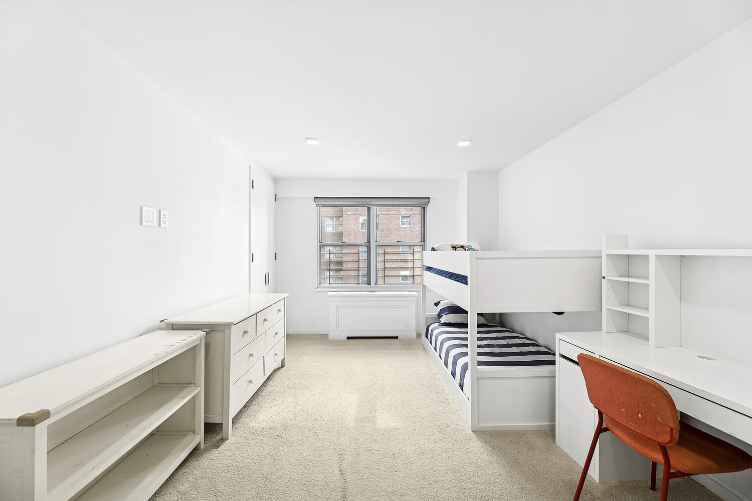 360 E 72ND Street B610