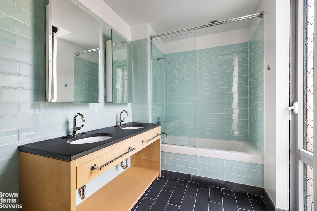 310 W 52ND Street 30A