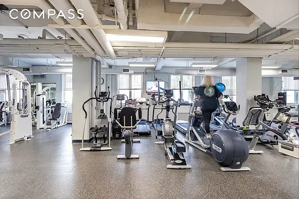 415 E 52nd Street 9AA