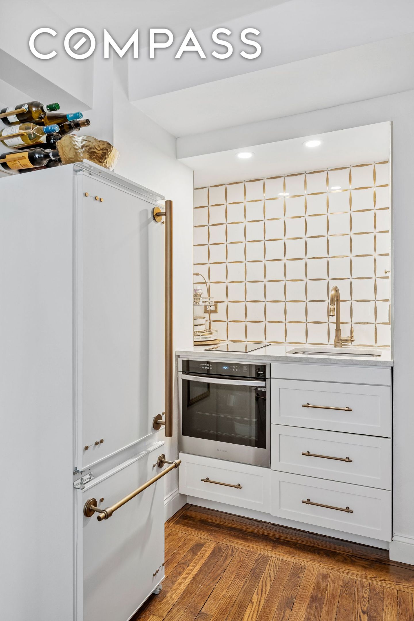 320 E 42nd Street 707