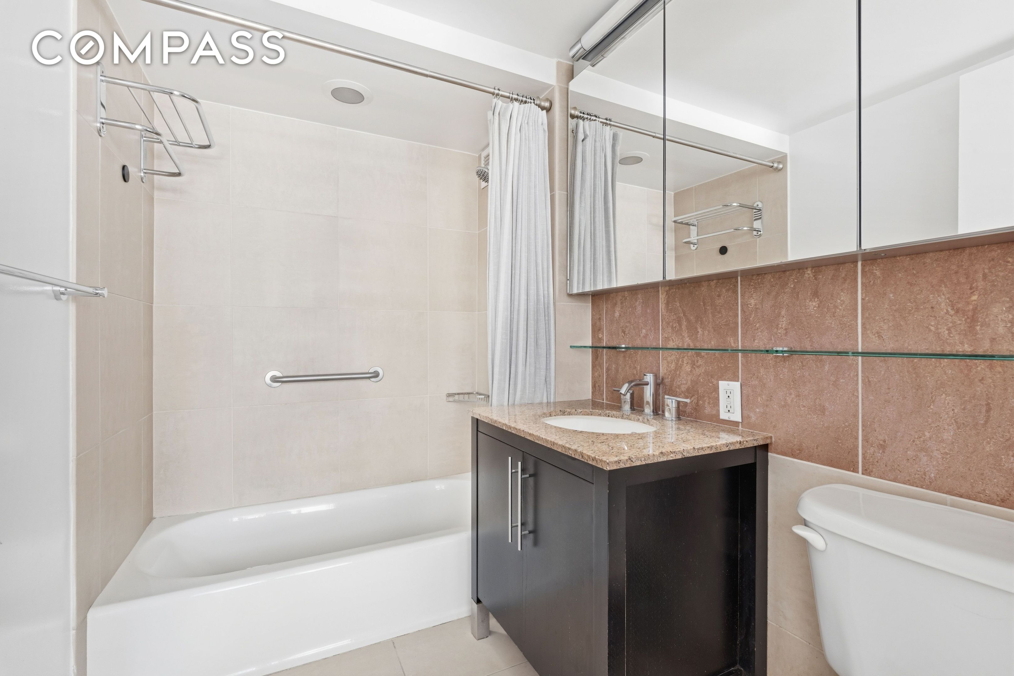 555 W 23rd Street S11L