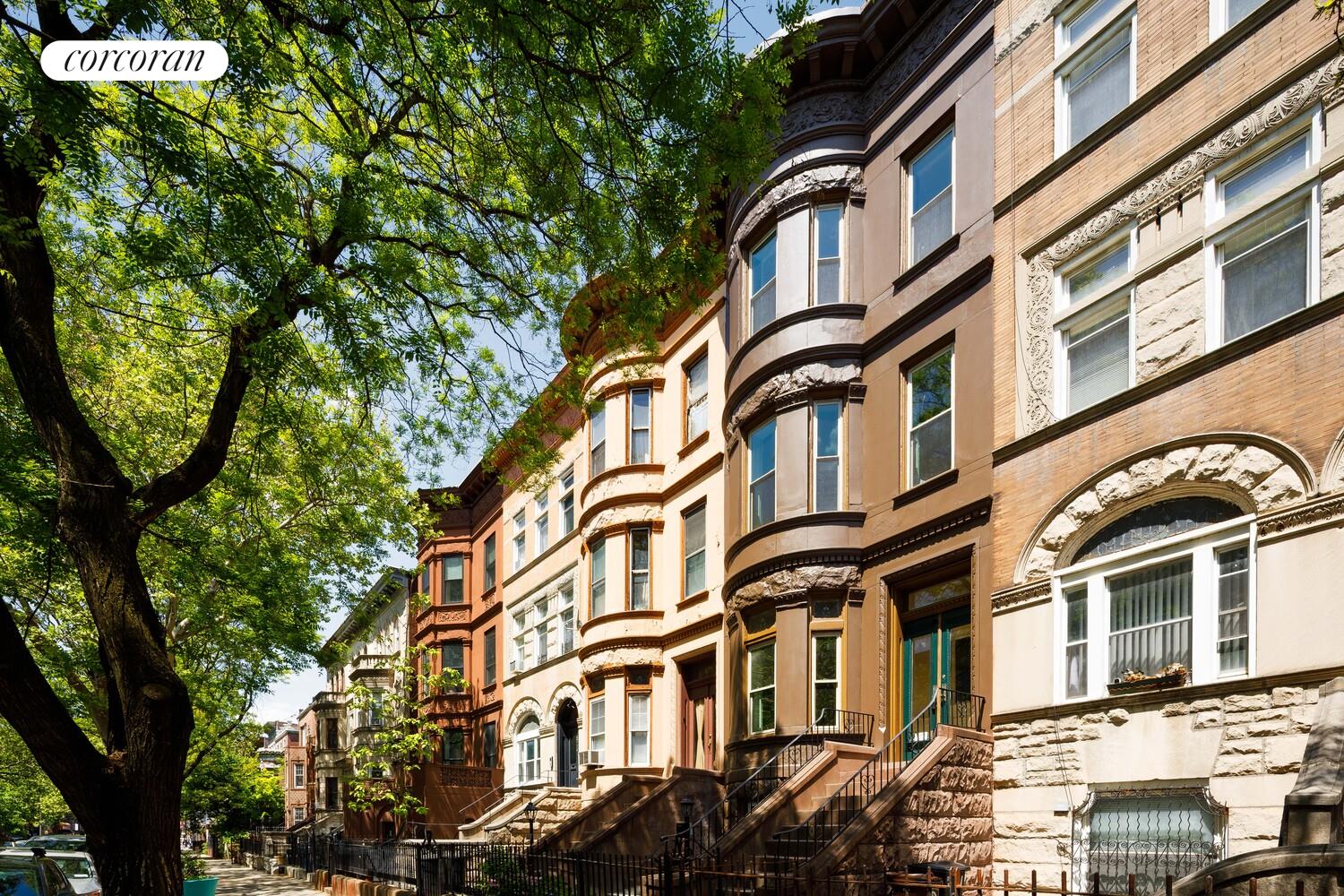 877 PARK Place