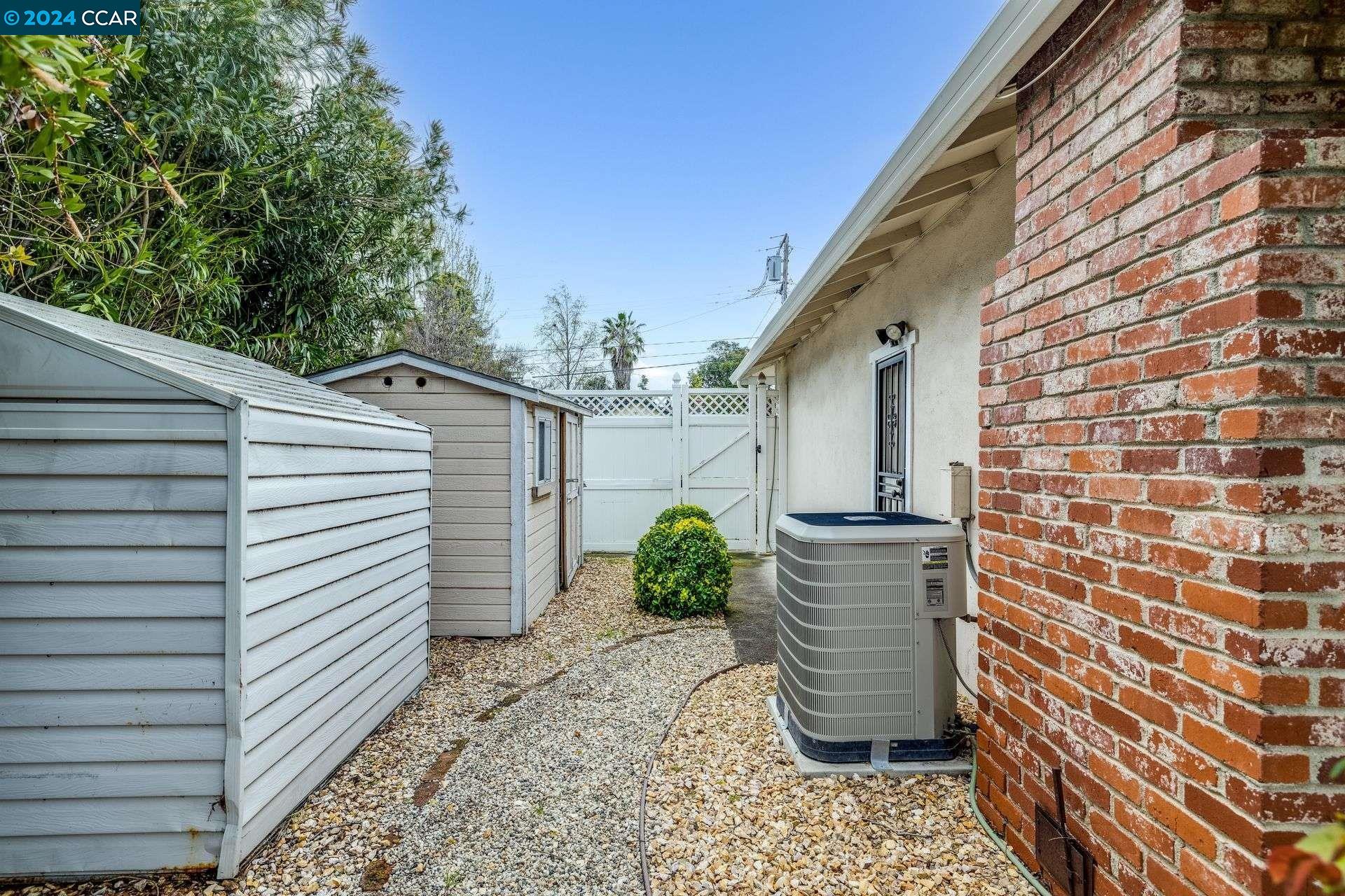2635 Tokola Dr