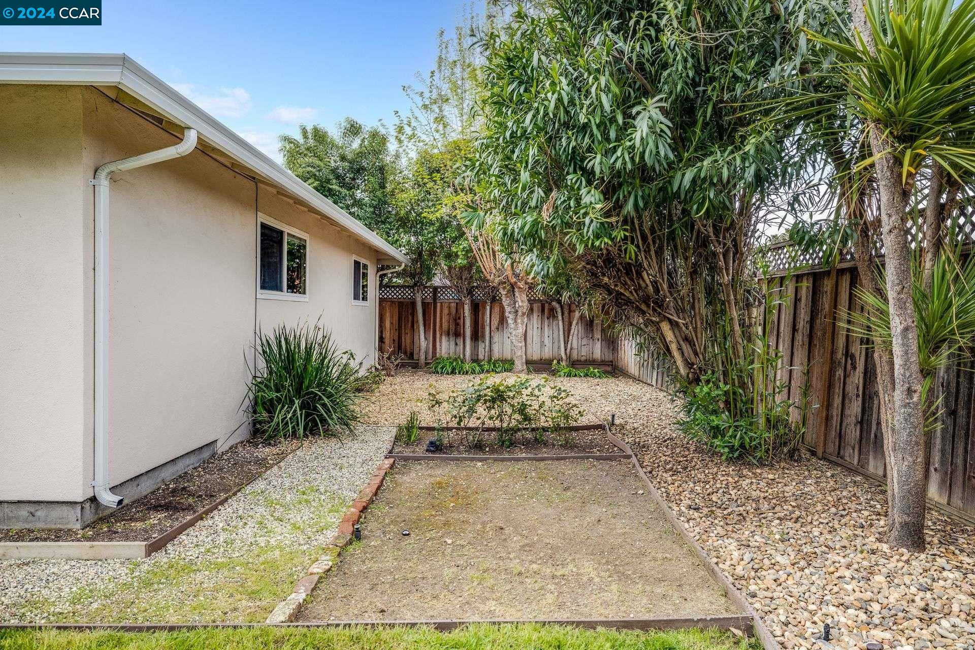 2635 Tokola Dr