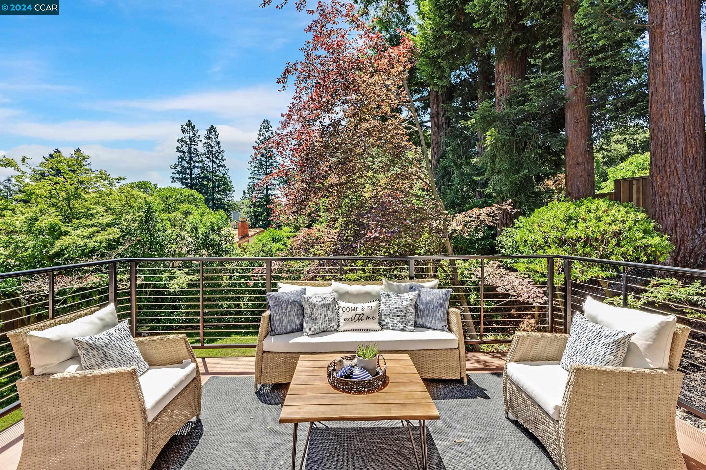 179 Town And Country Dr