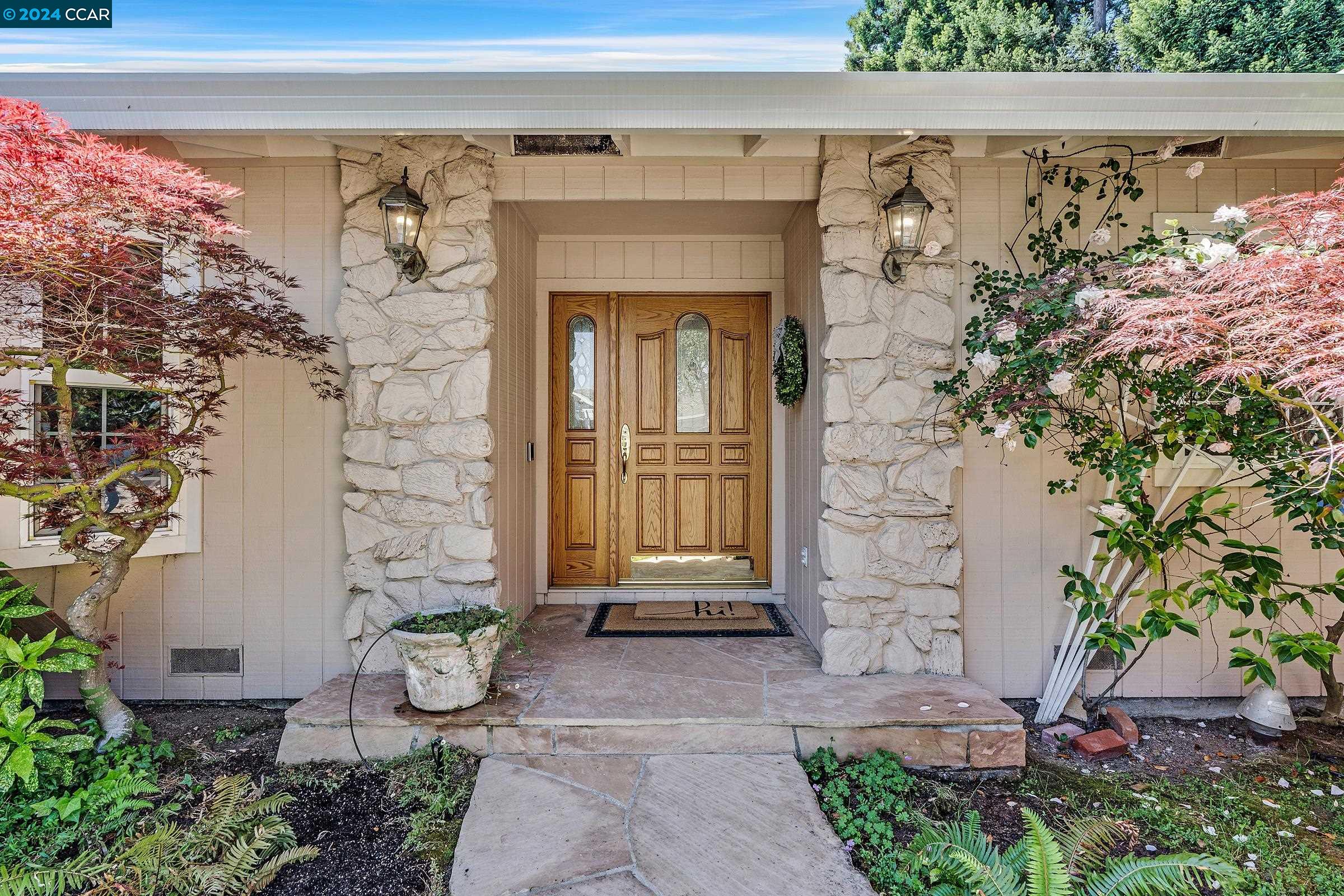 179 Town And Country Dr