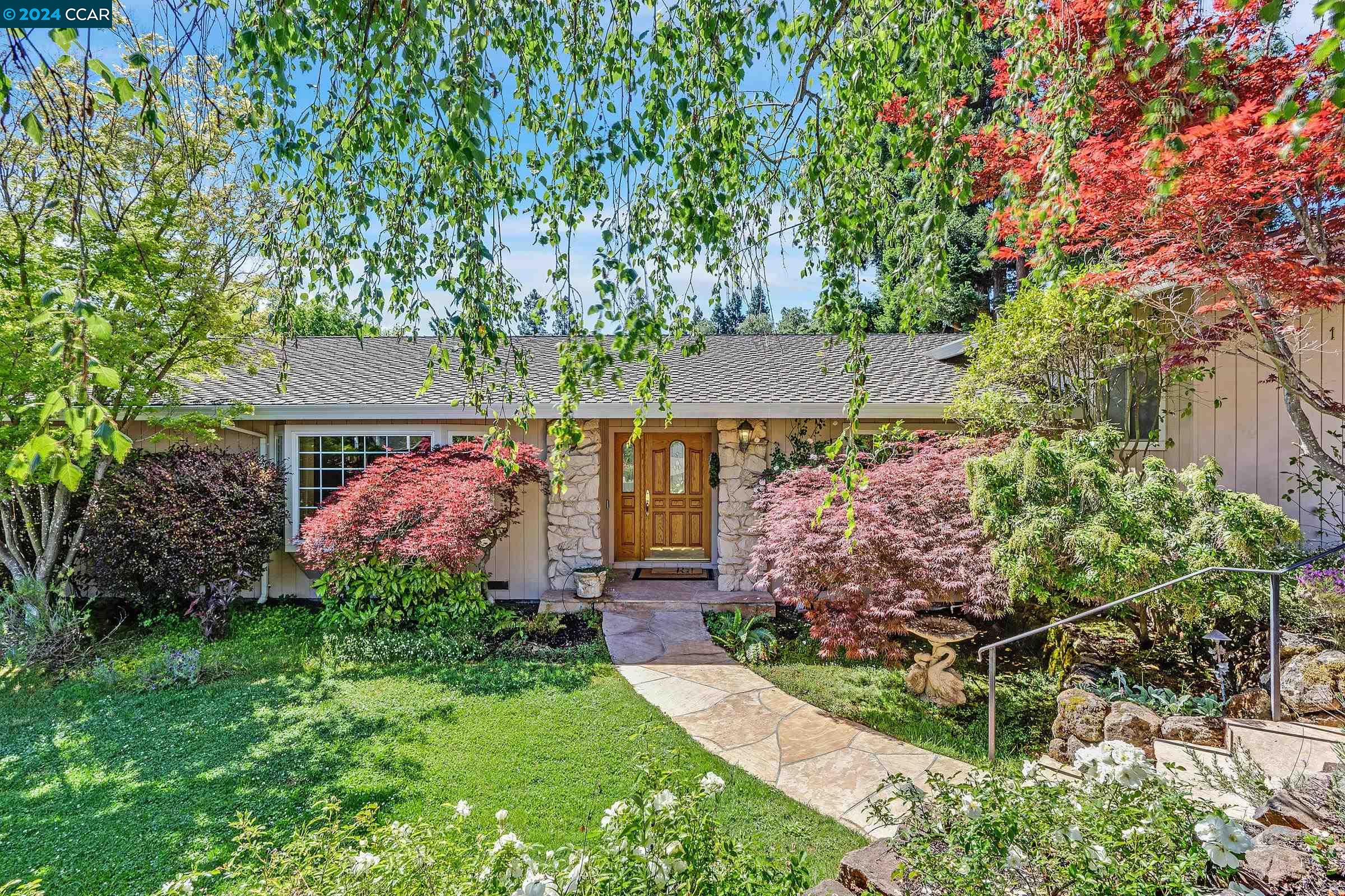 179 Town And Country Dr