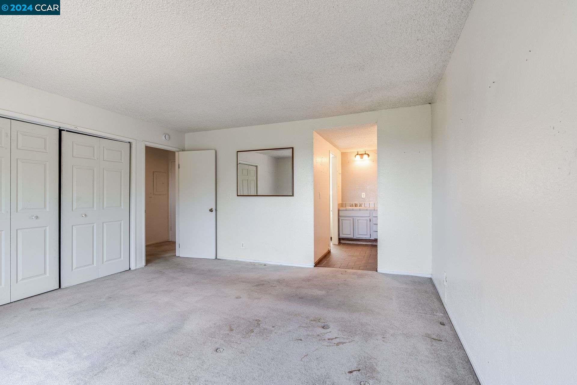 3314 Woodview Dr