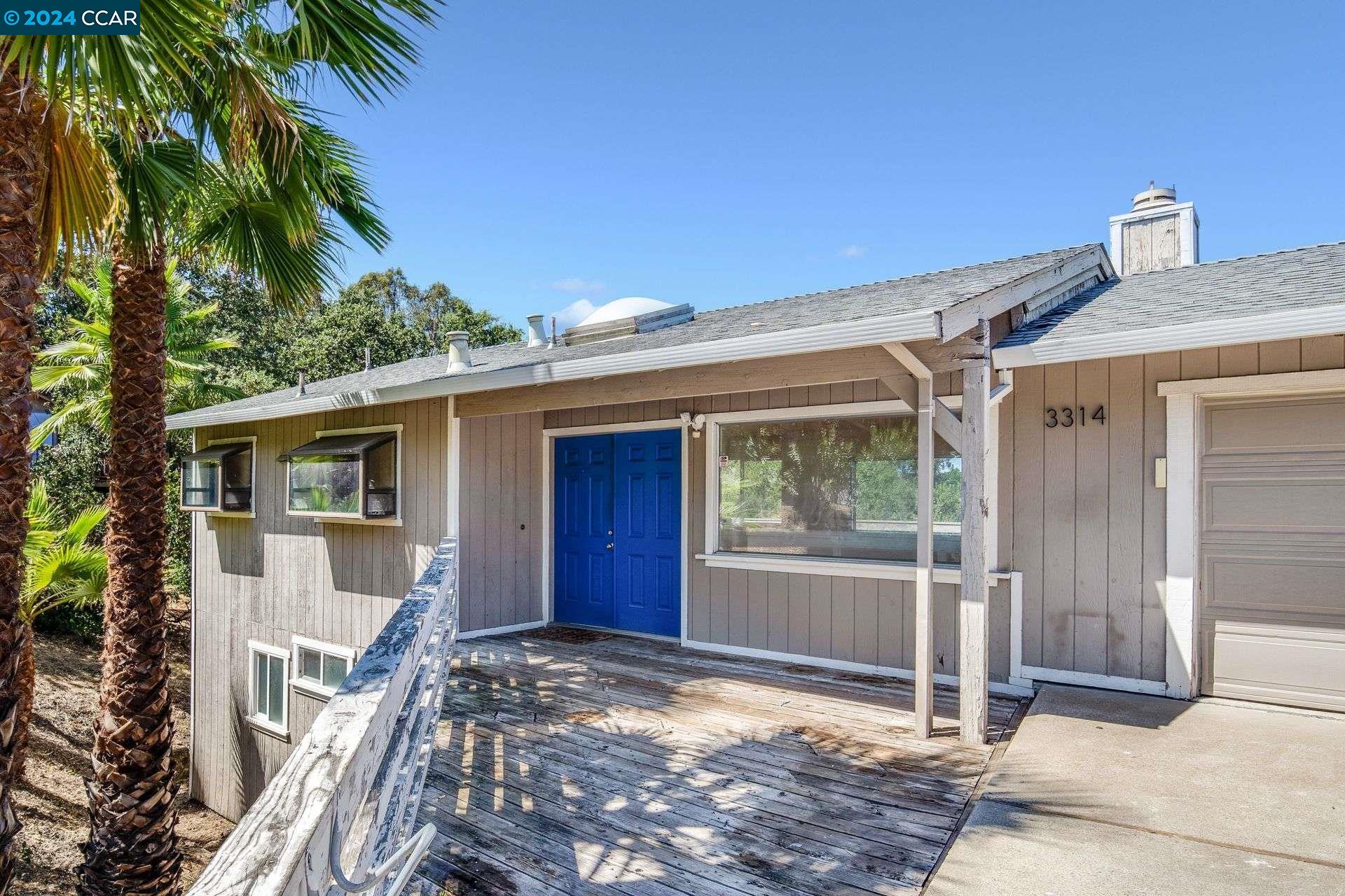 3314 Woodview Dr
