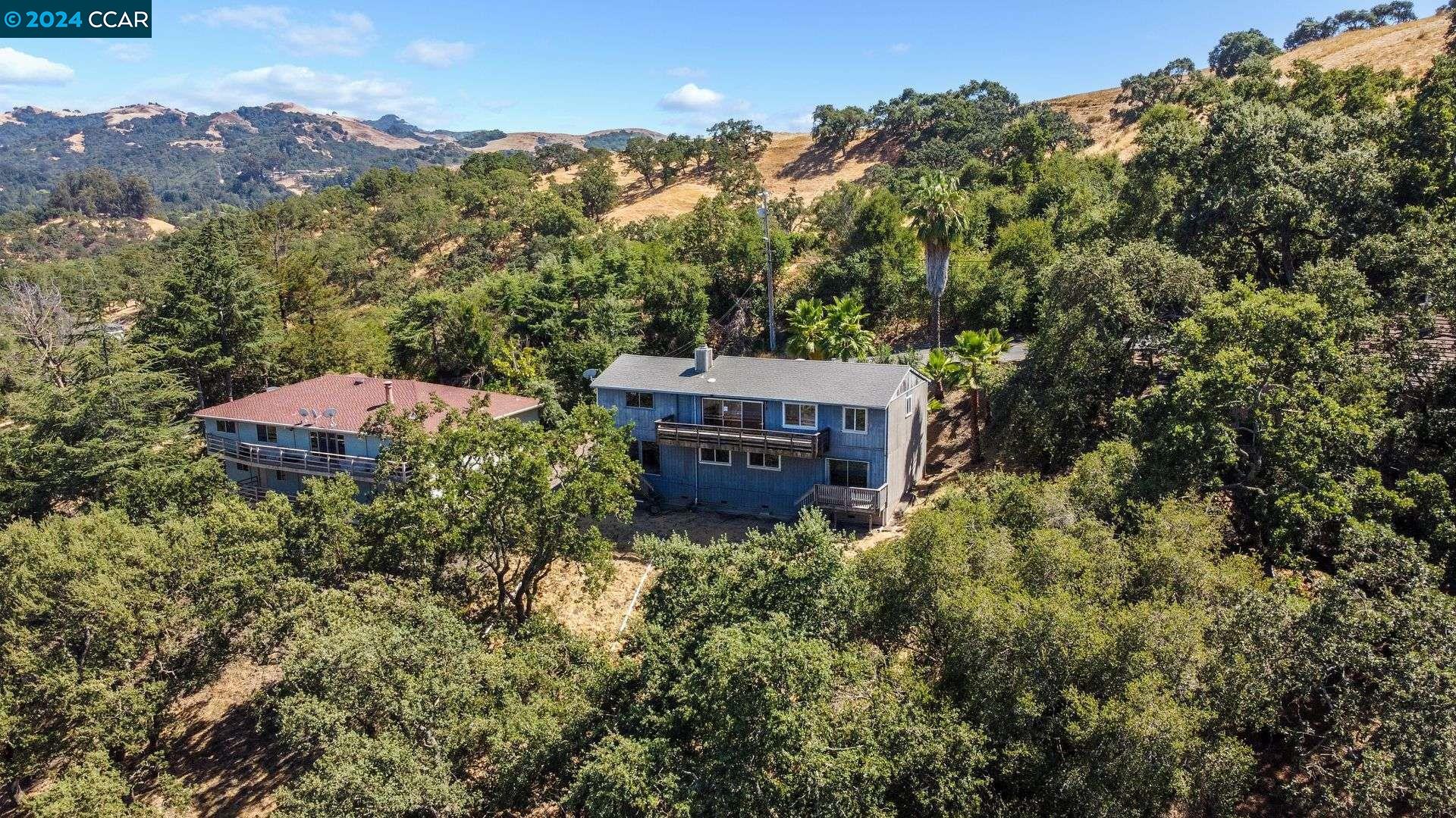 3314 Woodview Dr