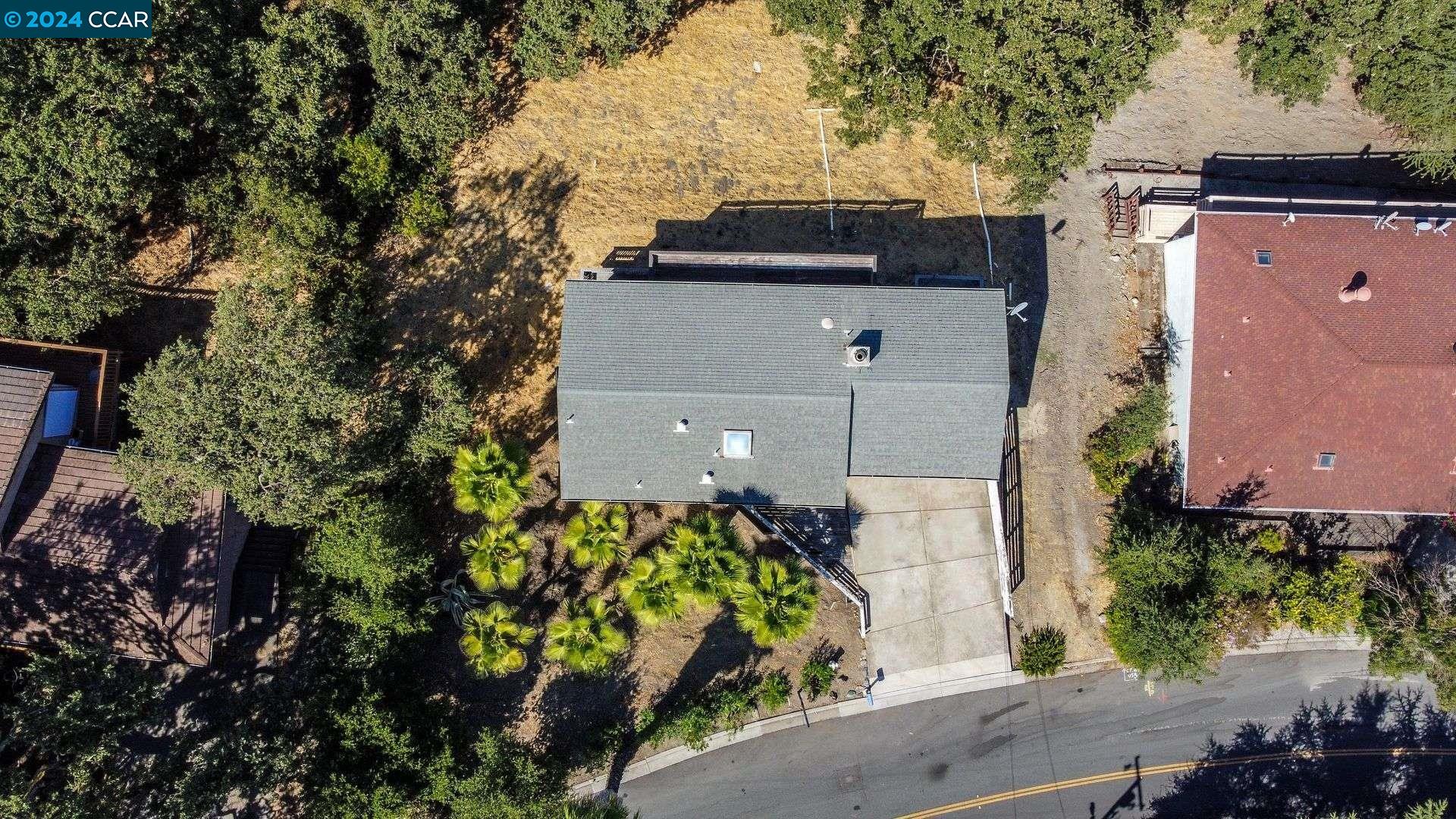 3314 Woodview Dr