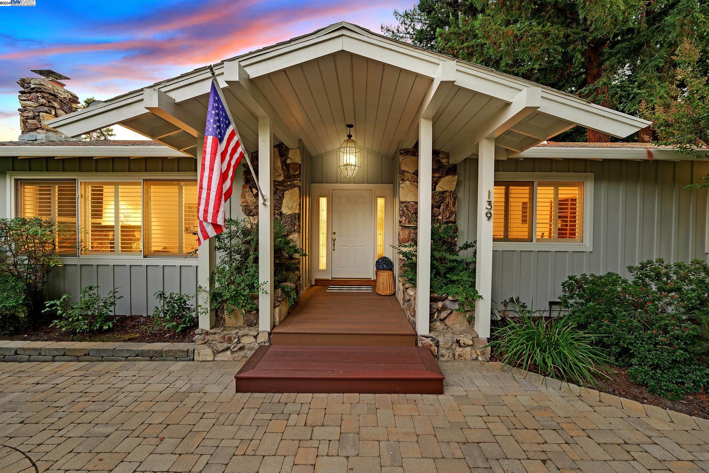 139 Paraiso Dr