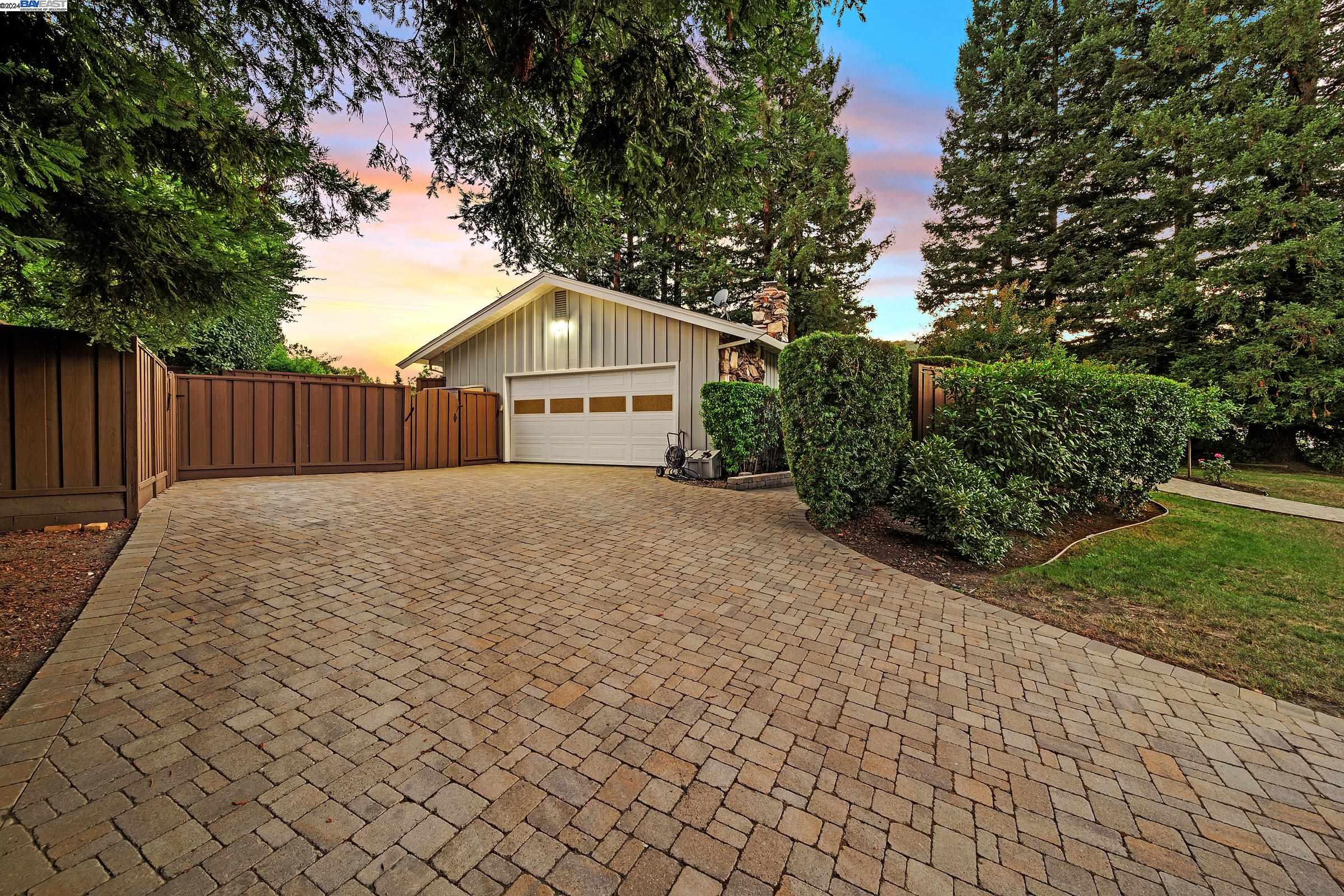 139 Paraiso Dr