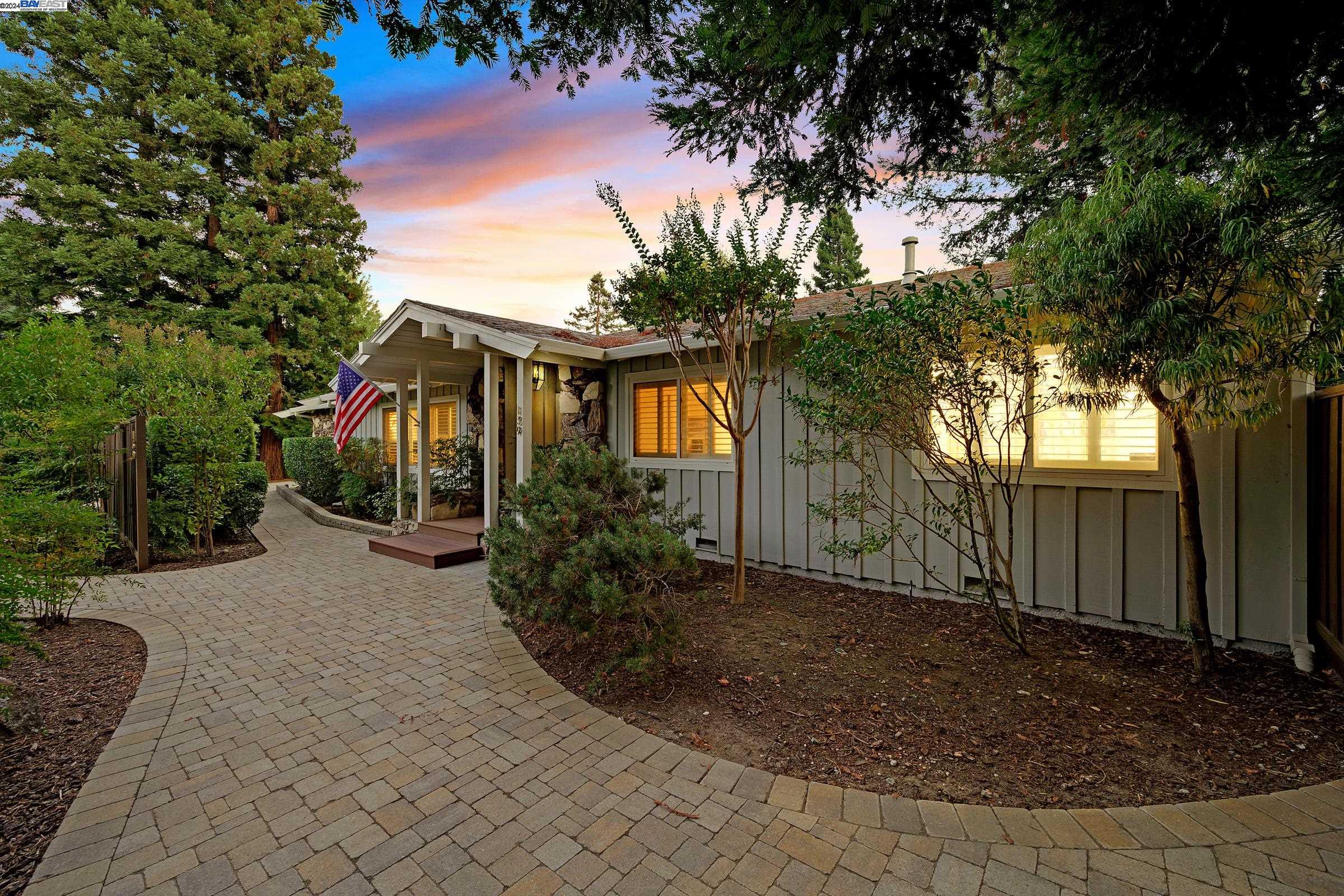 139 Paraiso Dr