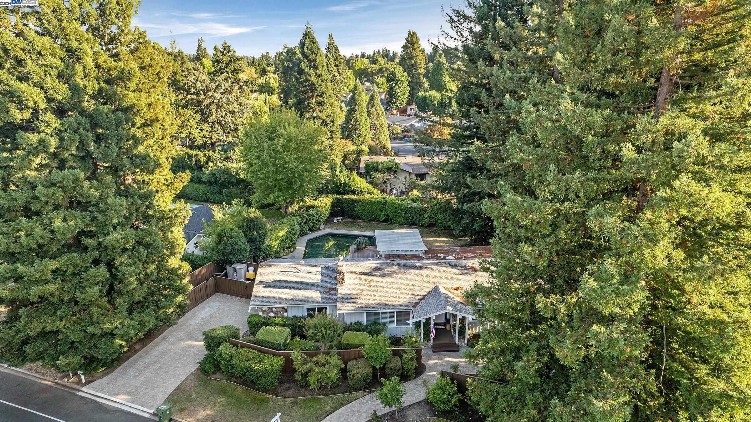 139 Paraiso Dr