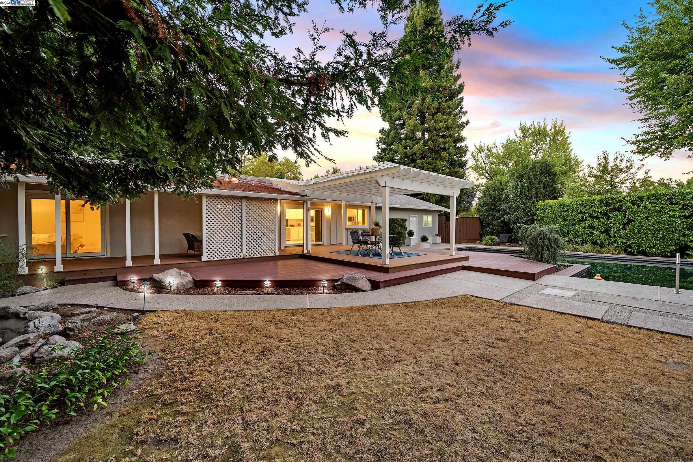 139 Paraiso Dr
