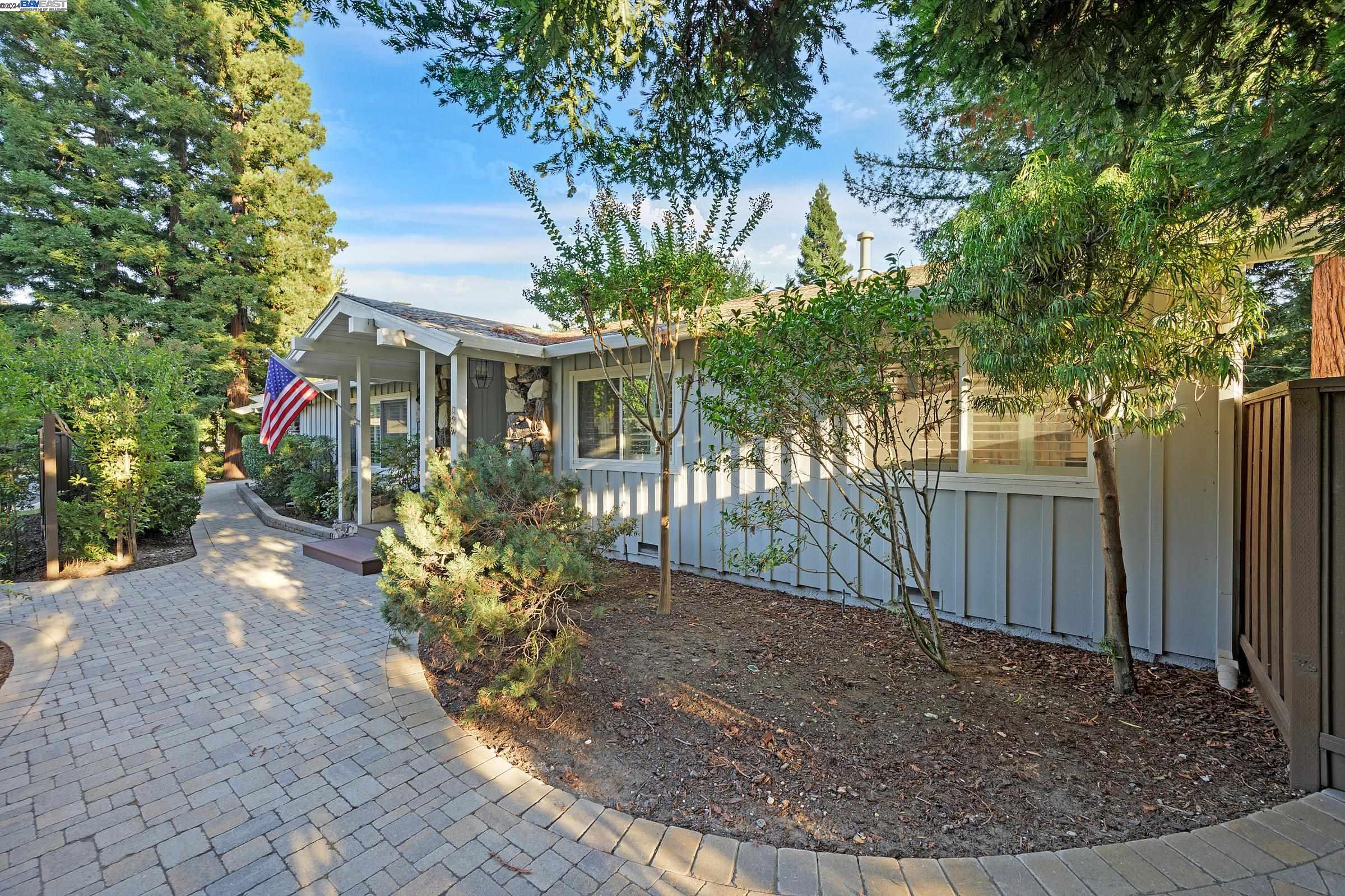 139 Paraiso Dr